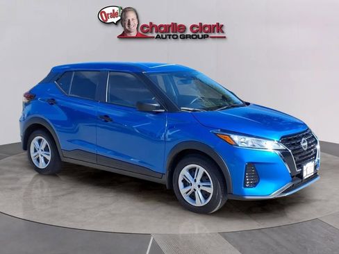 Used 2025 Nissan Kicks Play S image 7