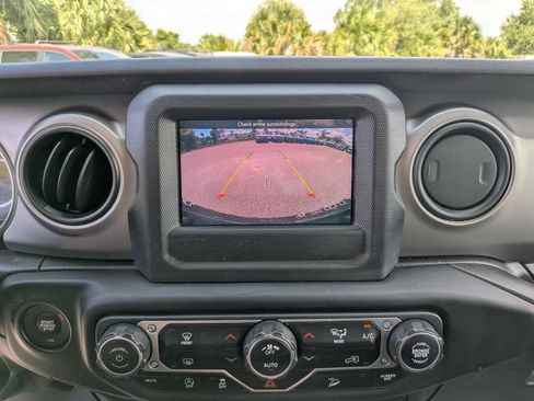 Used 2020 Jeep Wrangler Unlimited Sport AWD/4WD image 24