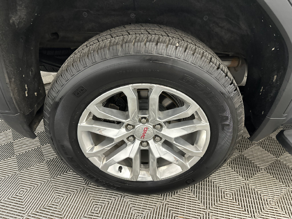 Used 2019 GMC Sierra 1500 SLT w/ SLT Premium Plus Package AWD/4WD image 19