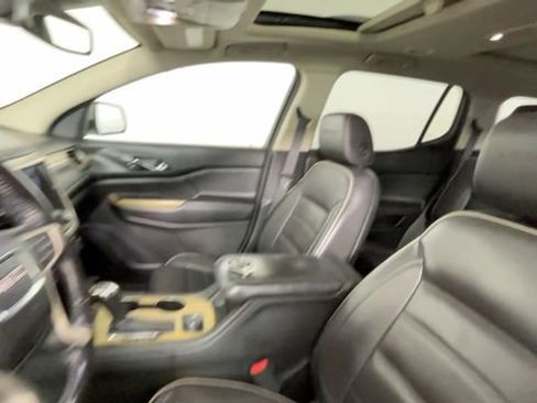 Used 2018 GMC Acadia Denali w/ Technology Package AWD/4WD image 24
