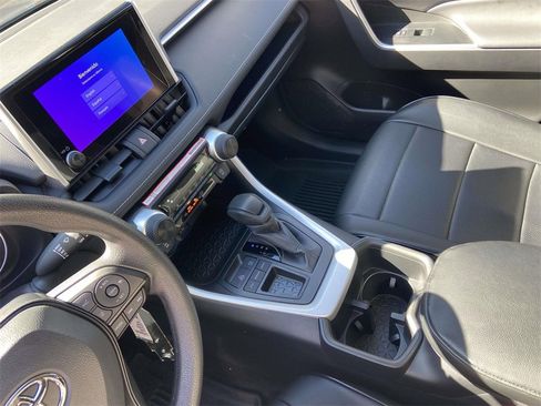 Used 2025 Toyota RAV4 LE image 30