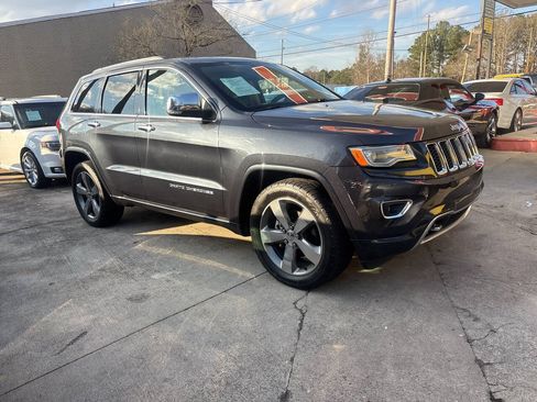 Used 2015 Jeep Grand Cherokee Overland RWD image 4
