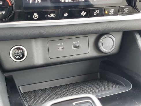 Certified 2023 Nissan Rogue SV w/ SV Premium Package image 17