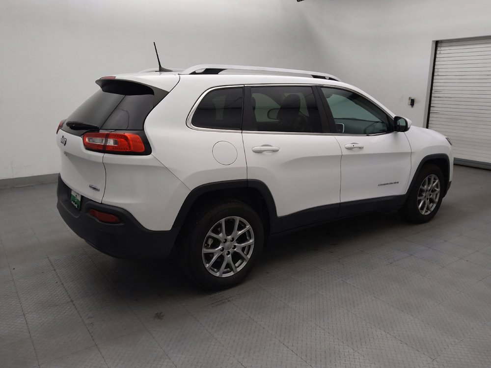 Used 2018 Jeep Cherokee Latitude Plus FWD image 10