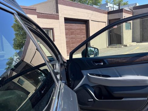 Used 2018 Subaru Outback 2.5i Limited AWD/4WD image 11