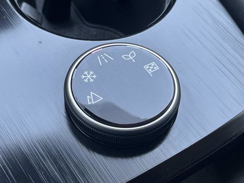 Used 2023 Nissan Rogue SL image 32