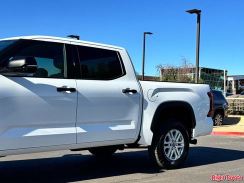 Used 2023 Toyota Tundra SR5 w/ SR5 Convenience Package RWD image 8