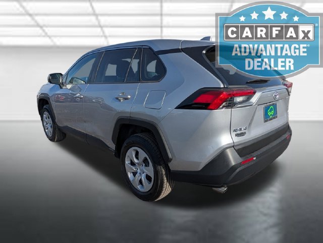 Used 2025 Toyota RAV4 LE AWD/4WD image 2