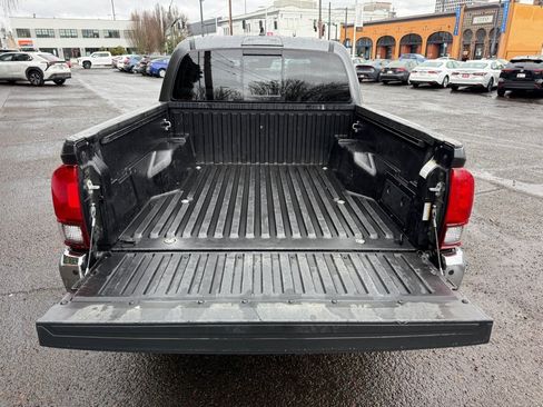 Certified 2021 Toyota Tacoma SR5 image 8