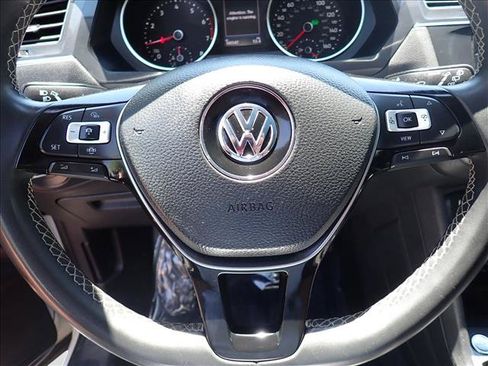 Used 2021 Volkswagen Tiguan SE w/ Panoramic Sunroof Package AWD/4WD image 16