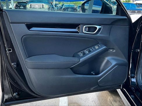 Used 2025 Honda Civic Sport image 22