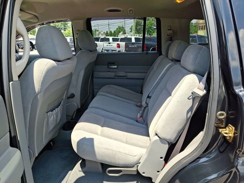 Used 2005 Dodge Durango SLT w/ Trailer Tow Group AWD/4WD image 10