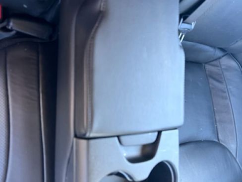 Used 2022 Chrysler 300 Touring L w/ Comfort Group image 11