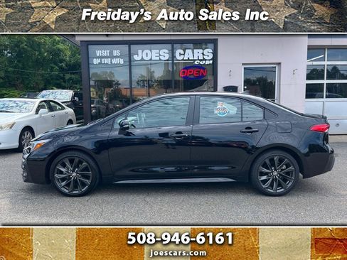 Used 2025 Toyota Corolla SE w/ SE Premium Package FWD image 1