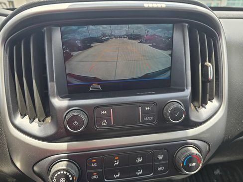 Used 2022 Chevrolet Colorado LT w/ Fleet Safety Package RWD image 28