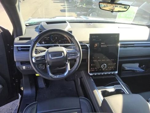 Used 2025 GMC Sierra EV Denali image 2