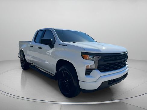 Used 2025 Chevrolet Silverado 1500 Custom w/ Turbomax Blackout Package image 2