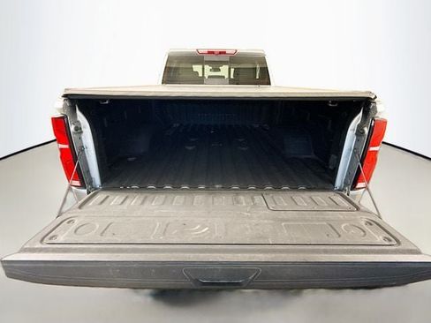 Used 2024 Chevrolet Silverado 2500 ZR2 AWD/4WD image 27