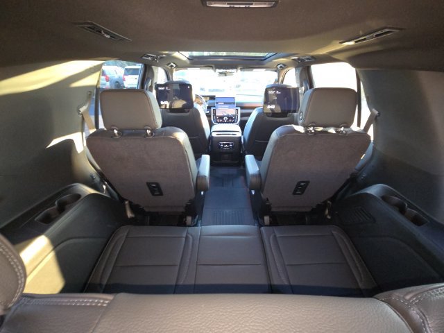 New 2027 GMC Yukon Denali w/ Denali Reserve Package AWD/4WD image 21