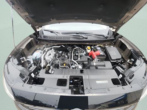 New 2026 Nissan Kicks SR w/ SR Premium Package image 25