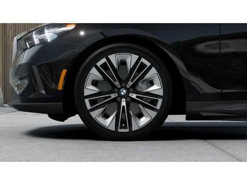 New 2027 BMW i5 eDrive40 AWD/4WD image 7