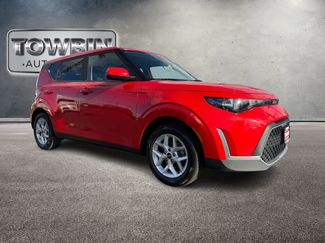 Used 2023 Kia Soul LX w/ Option Group 015 video 2