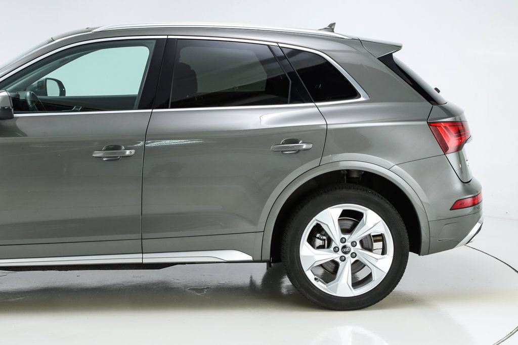 Used 2023 Audi Q5 2.0T Premium Plus w/ Premium Plus Package AWD/4WD image 8