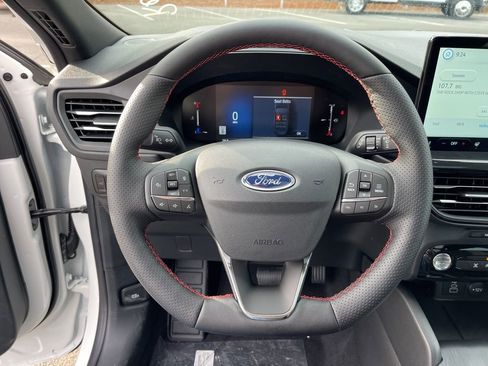 New 2026 Ford Escape ST-Line w/ Tech Pack #1 AWD/4WD image 13