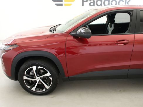 Used 2024 Chevrolet Trax RS w/ Sunroof Package FWD image 5