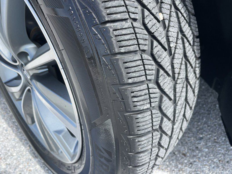 Used 2019 Hyundai Santa Fe Limited FWD image 24