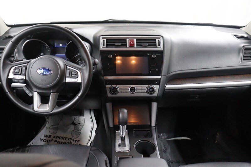 Used 2017 Subaru Outback 3.6R Limited AWD/4WD image 9