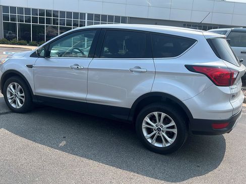 Used 2019 Ford Escape SE AWD/4WD image 8