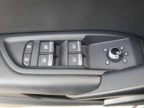 Used 2021 Audi Q5 2.0T Premium w/ Convenience Package image 23