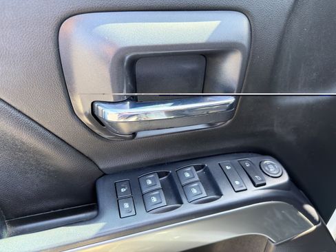 Used 2018 Chevrolet Silverado 1500 LT w/ All Star Edition AWD/4WD image 28