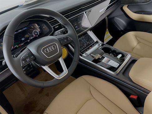 New 2025 Audi Q7 3.0T Premium Plus image 24