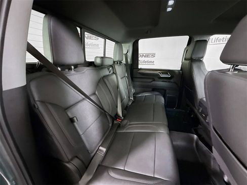 Used 2025 Chevrolet Silverado 3500 LT w/ Safety Package image 30