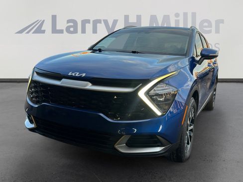 Used 2023 Kia Sportage EX image 1