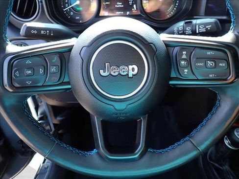 Used 2024 Jeep Wrangler Unlimited Rubicon 4xe w/ Technology Group AWD/4WD image 15