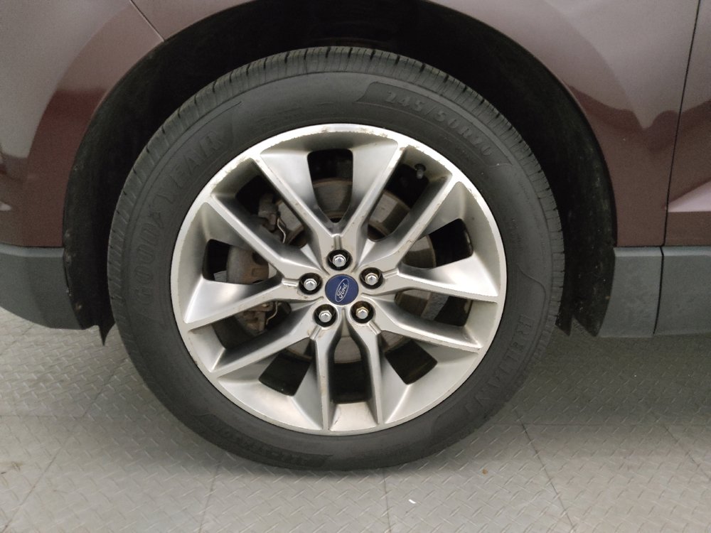 Used 2018 Ford Edge Titanium w/ Equipment Group 301A AWD/4WD image 31