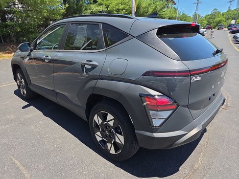 Used 2024 Hyundai Kona SEL w/ Convenience Package AWD/4WD image 5