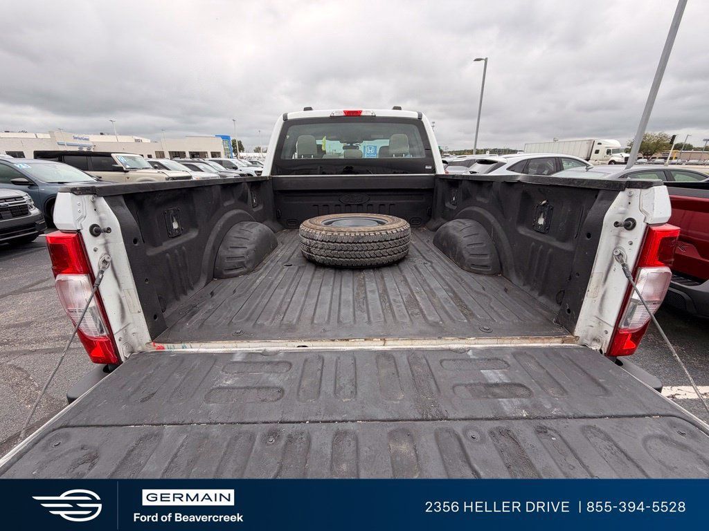 Used 2022 Ford F250 XL w/ Power Equipment Group RWD image 3