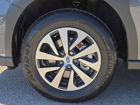 Certified 2025 Subaru Outback Premium w/ Popular Package #1 image 9