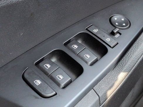 Used 2025 Kia Sportage LX FWD image 21