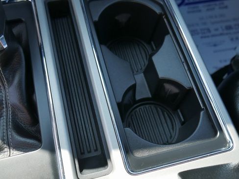 Used 2015 Ford F150 Lariat image 51