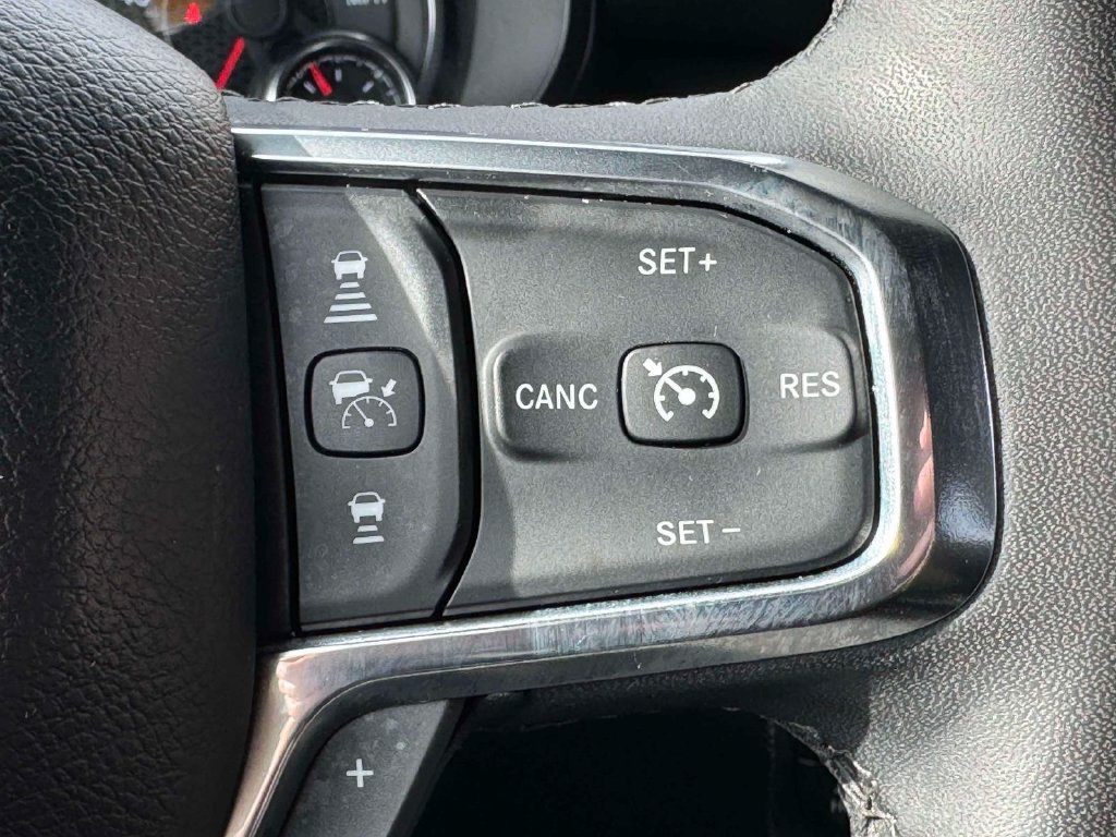Used 2025 RAM 1500 Laramie AWD/4WD image 25