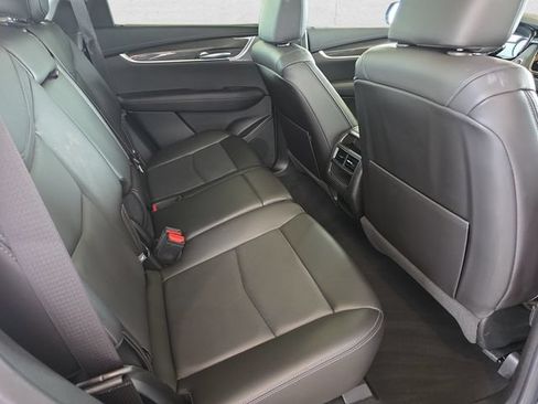 Certified 2024 Cadillac XT5 Sportv w/ LPO, Floor Liner Package AWD/4WD image 11