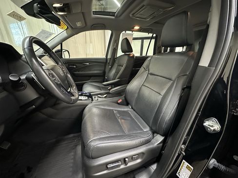 Used 2017 Honda Pilot Elite image 26