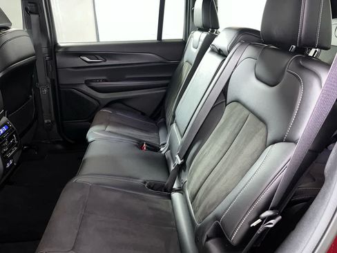 Used 2023 Jeep Grand Cherokee L Laredo AWD/4WD image 28