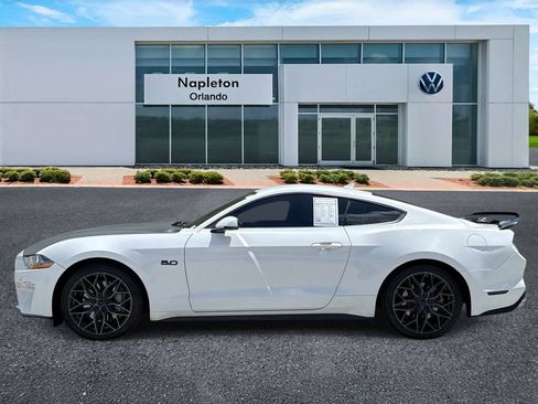 Used 2022 Ford Mustang GT Premium w/ Equipment Group 401A RWD image 2