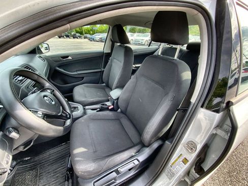 Used 2016 Volkswagen Jetta S FWD image 10